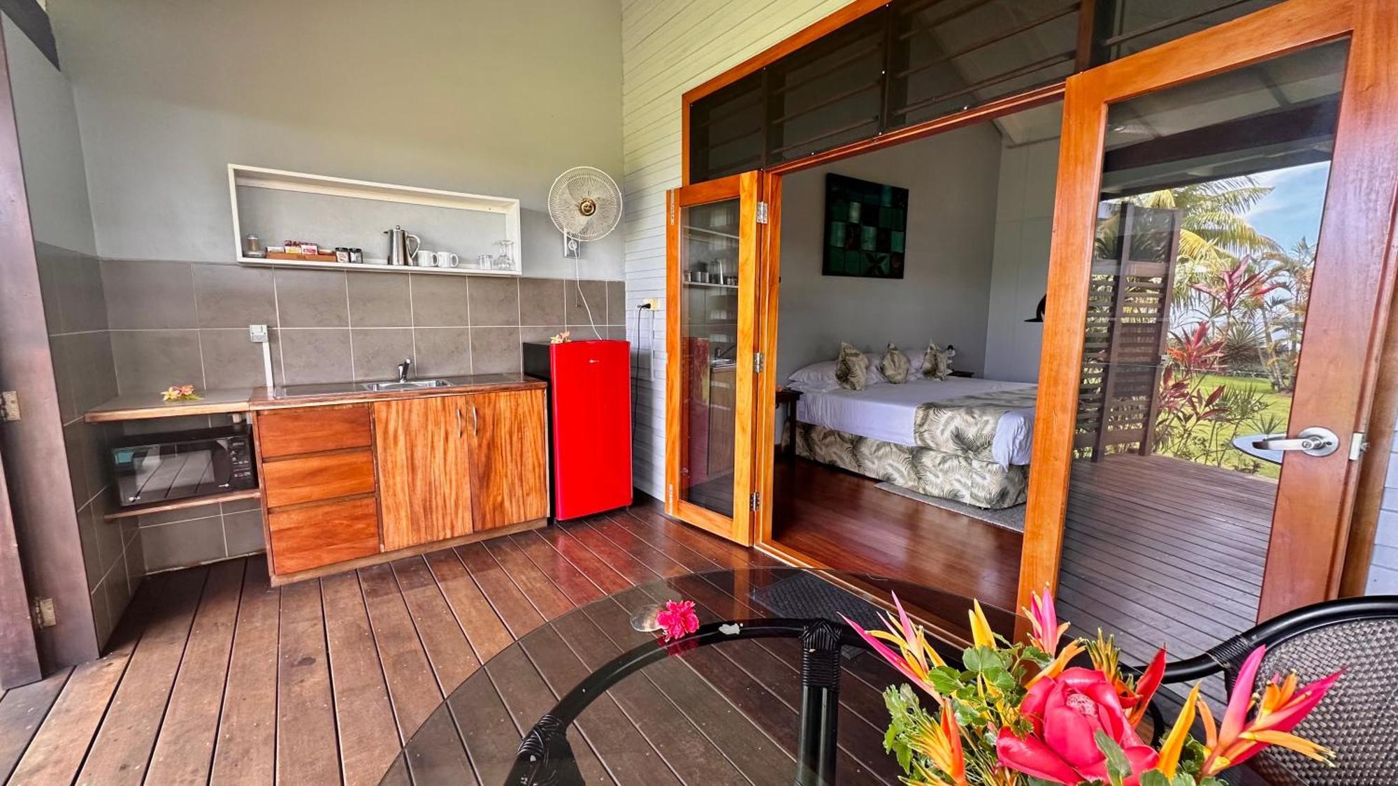 Aroha Taveuni Beachfront Bures Waiyevo Esterno foto